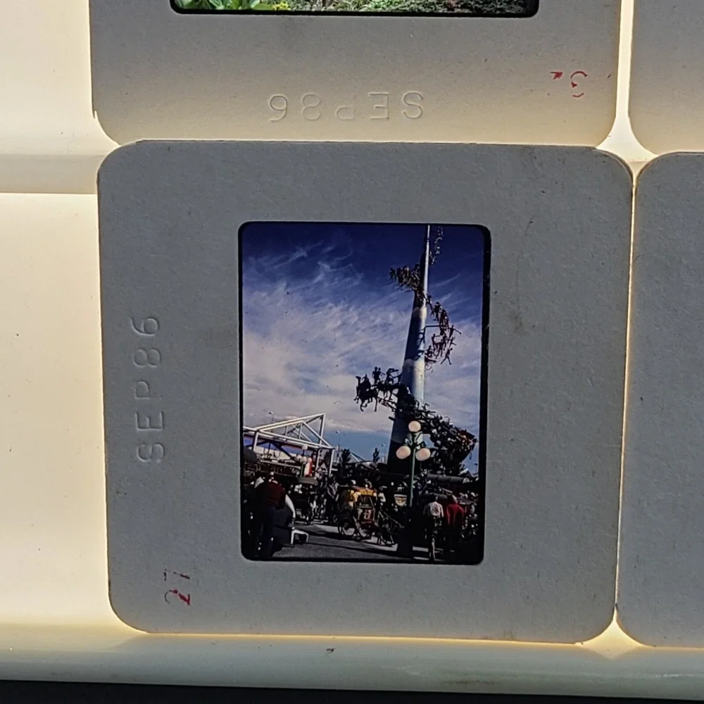 Lot of 33 Slides British Columbia Canada Tourist Scenic Photos People 1986 Lot 4